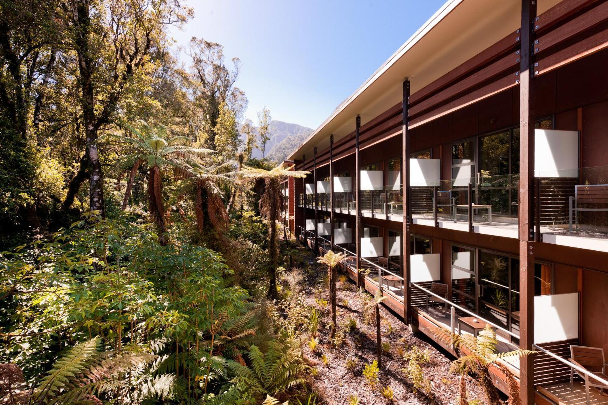 Legacy Te Waonui Hotel فرانز جوزيف المظهر الخارجي الصورة